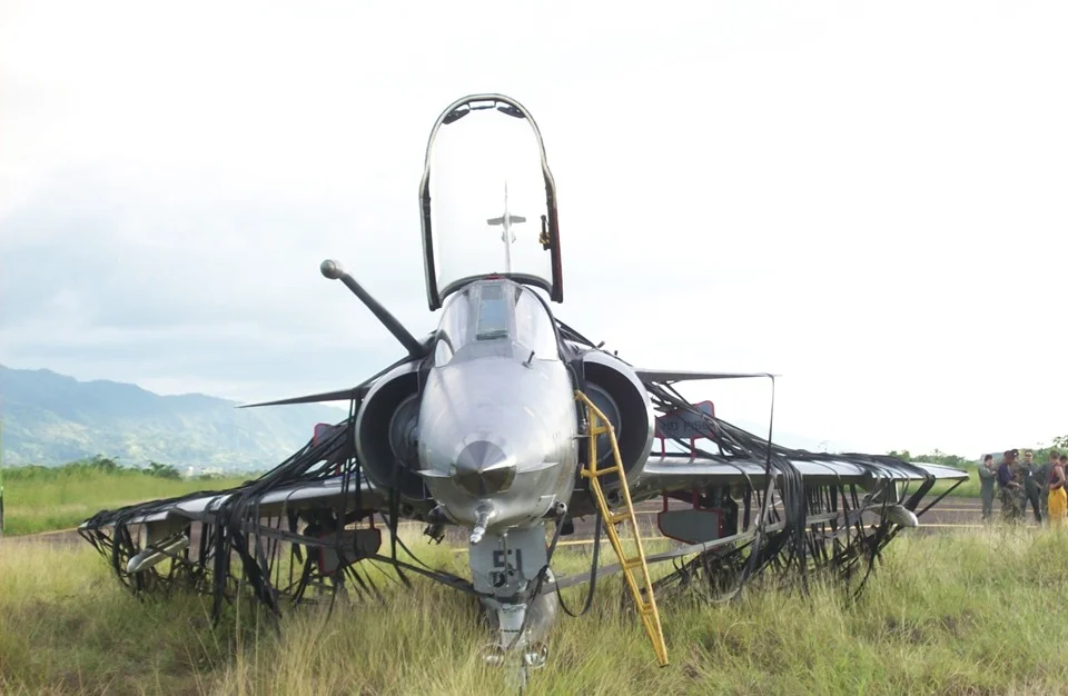 Sistema de frenado de aeronaves con barrera